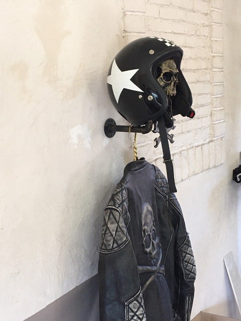 ☠️Motorcycle skull helmet holder (🎁gift for bikers)