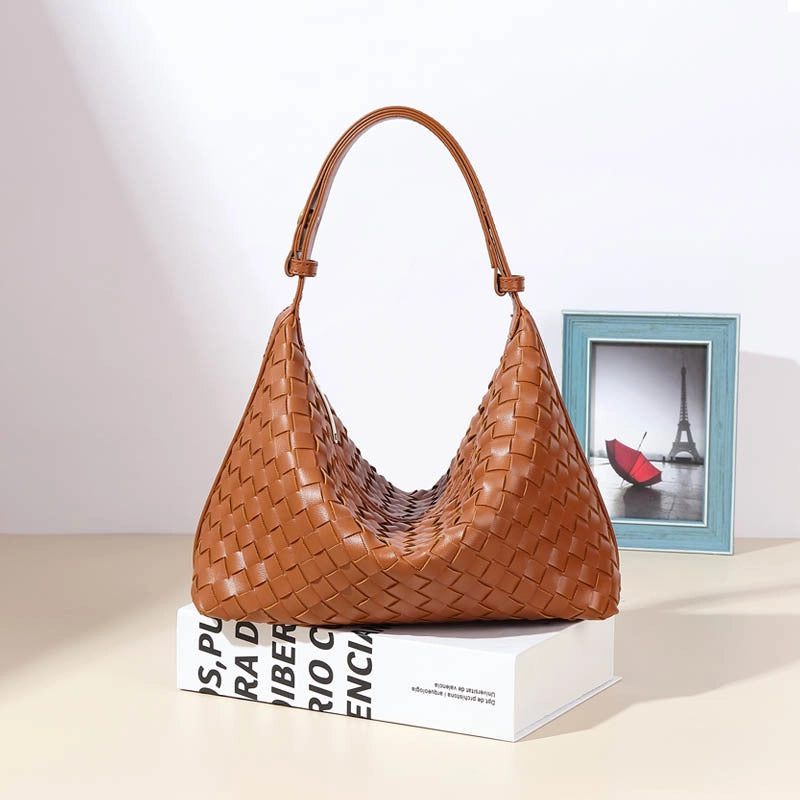 Women's Medium Pu Leather Solid Color Elegant Streetwear Dumpling Shape Zipper Shoulder Bag