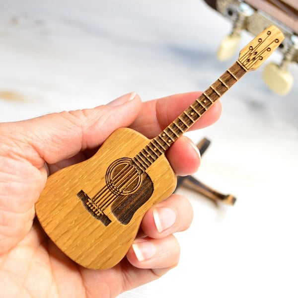 🎸Handmade Wooden Acoustic Guitar Pick Box