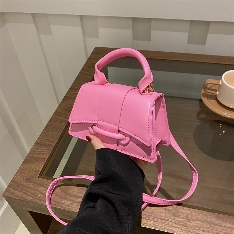 Women's Medium Pu Leather Solid Color Vintage Style Classic Style Flip Cover Crossbody Bag