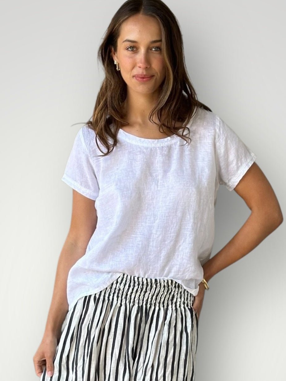 ellie round neck-white linen