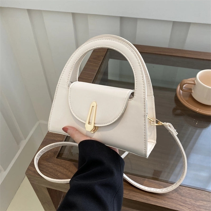 Women's Medium Pu Leather Solid Color Streetwear Square Lock Clasp Crossbody Bag