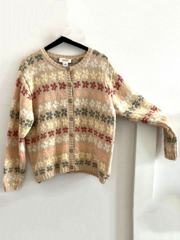 Vintage Floral Art Jacquard Comfy Button Down Sweater