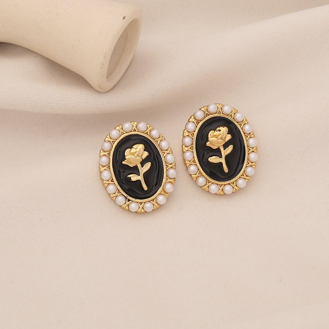 Simple Retro Pearl Rose Earrings  Earrings E609