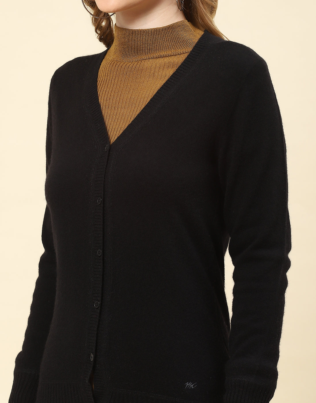 Women Black Solid V Neck Full Sleeve Cardigan