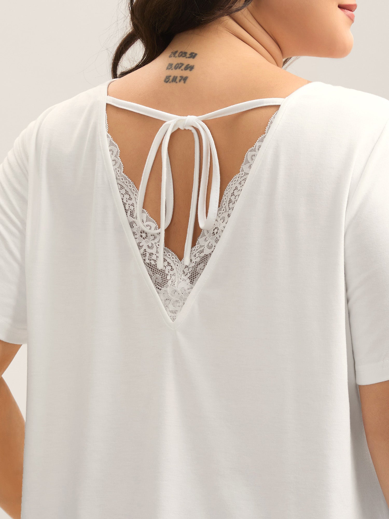 Lace Trim Backless Plain T-Shirt