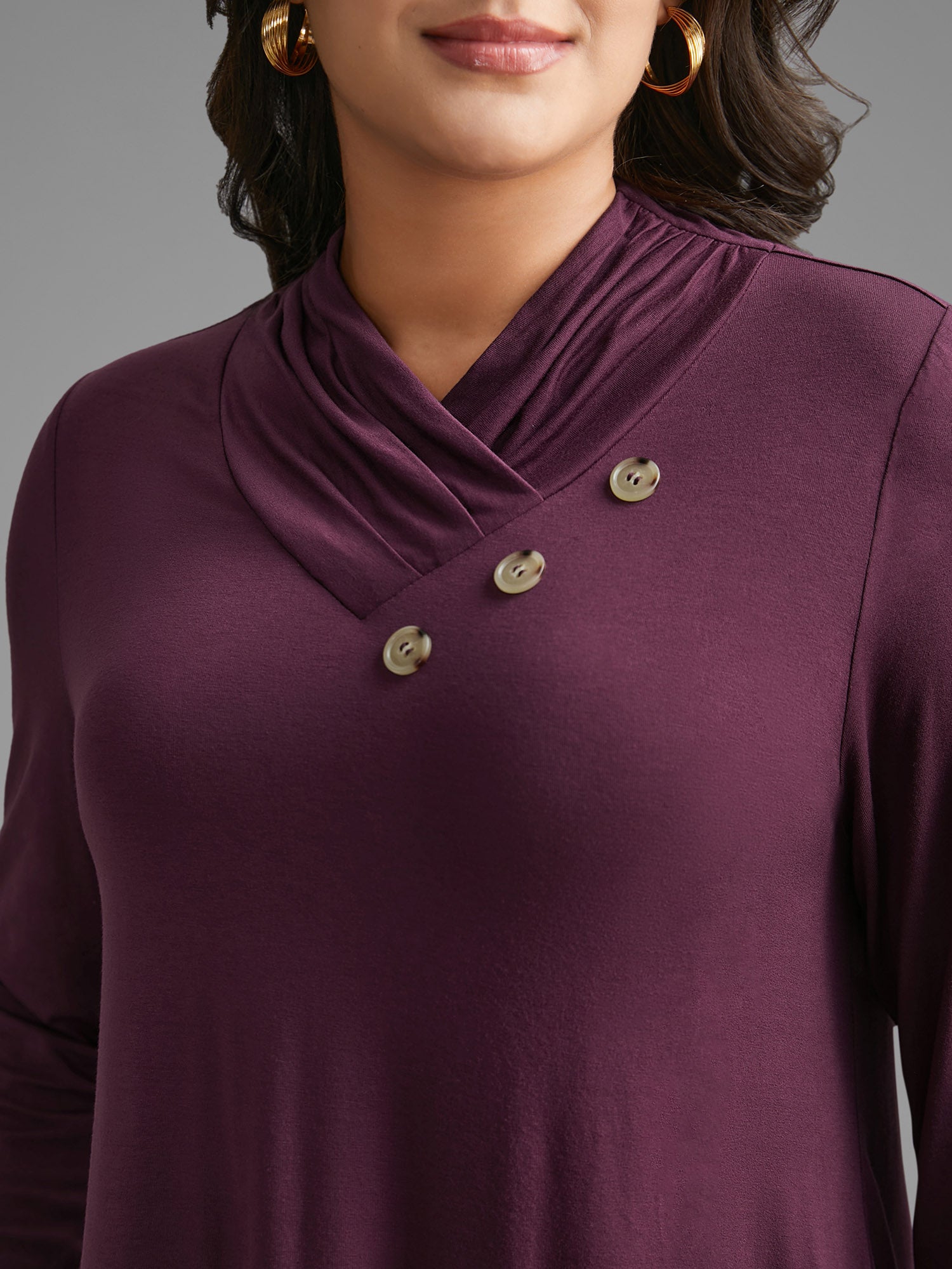 Solid Button Detail Asymmetrical Hem Jersey Top