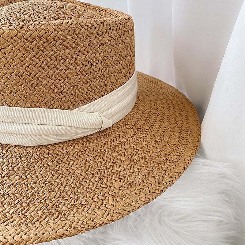 Women's Minimalist Classic Style Color Block Flat Eaves Straw Hat