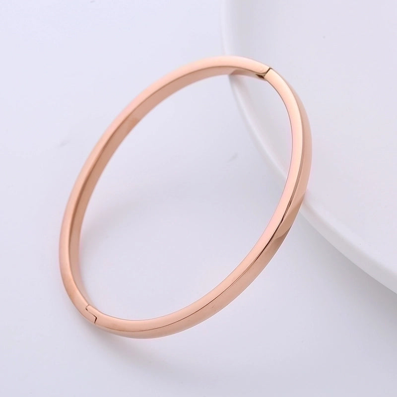 Minimalist Solid Color 304 Stainless Steel 18K Gold Plated No Inlaid Stainless Steel Bracelets In Bulk