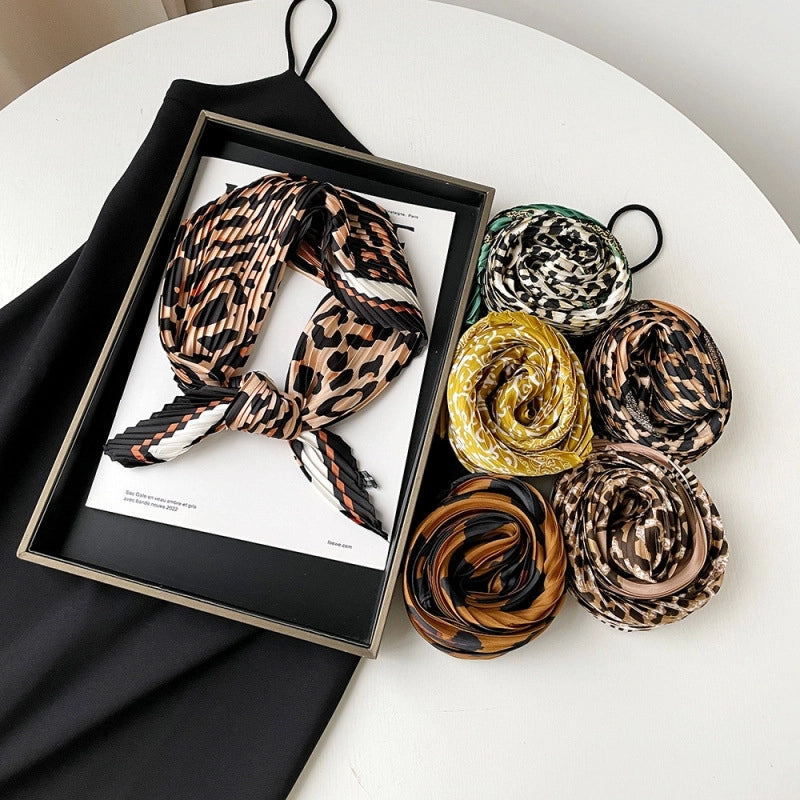 Women's Elegant Lady Leopard Polyester Tie-dye Silk Scarf