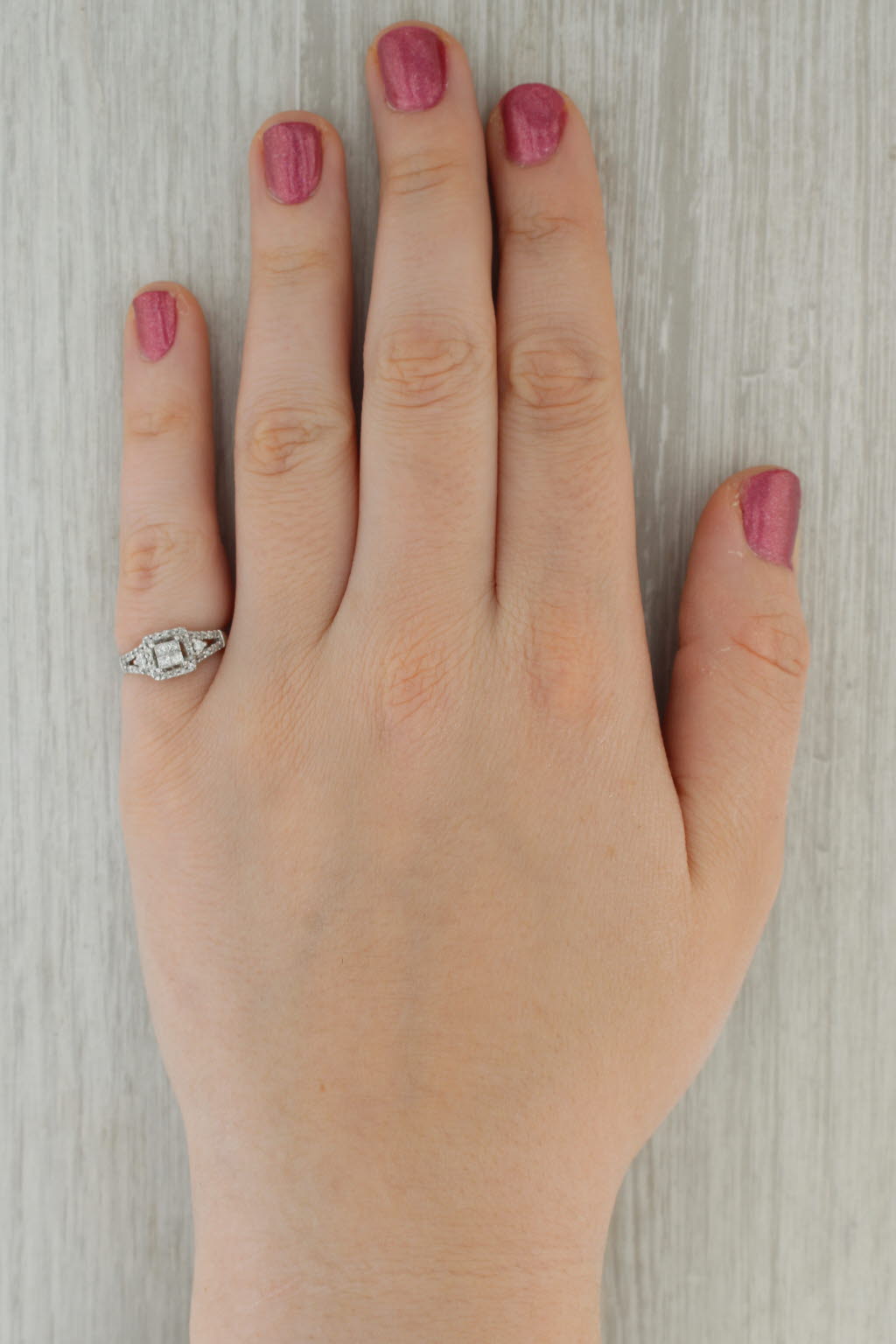 0.27ctw Princess Diamond Halo Engagement Ring 10k White Gold Size 5
