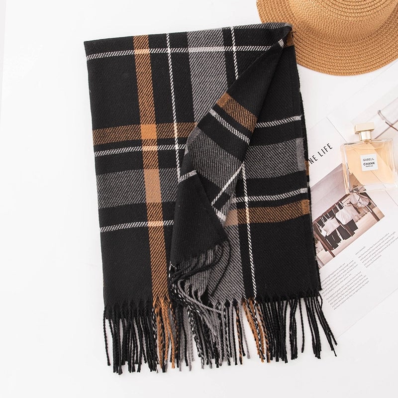 Women's Elegant Minimalist Plaid Imitation Cashmere Tassel Scarf