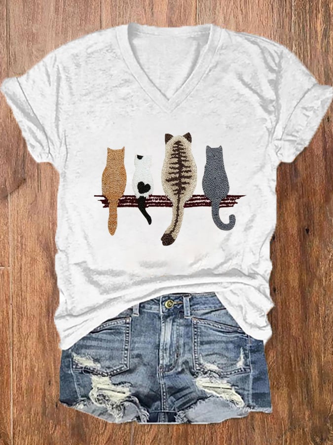 Women's Cat Back Pattern Print V-Neck T-Shirt