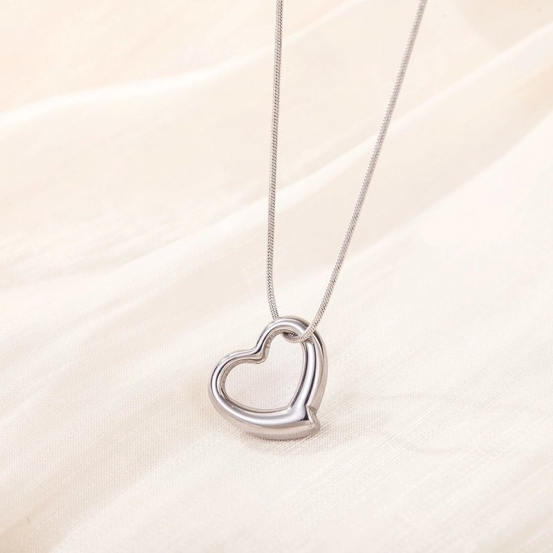 Minimalist Heart Shape Titanium Steel Pendant Necklace