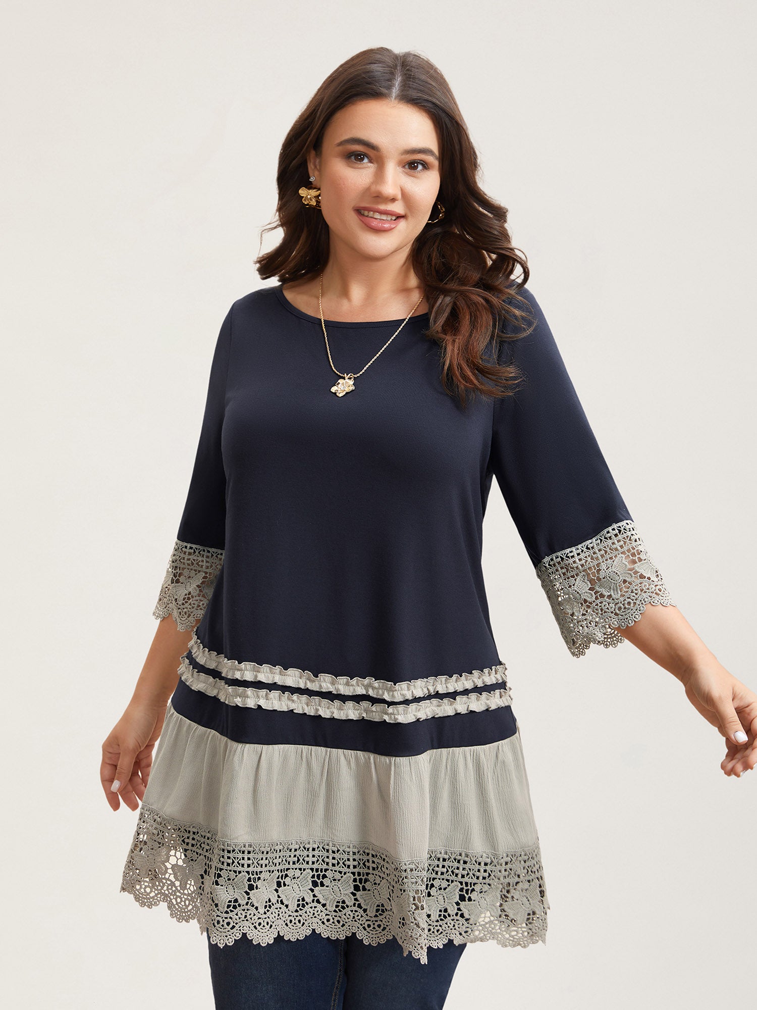 Lace Panel Color Contrast Tunic T-Shirt
