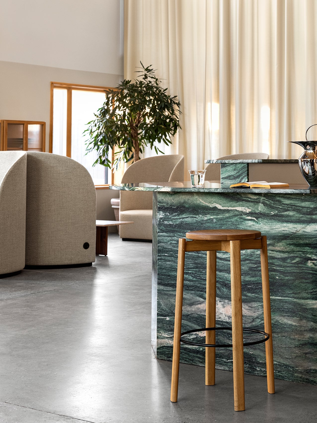 Passage Bar & Counter Stool