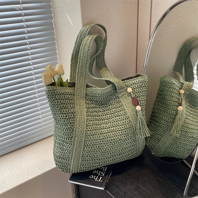 Women's Medium Straw Solid Color Vacation Beach Weave Zipper Shoulder Bag