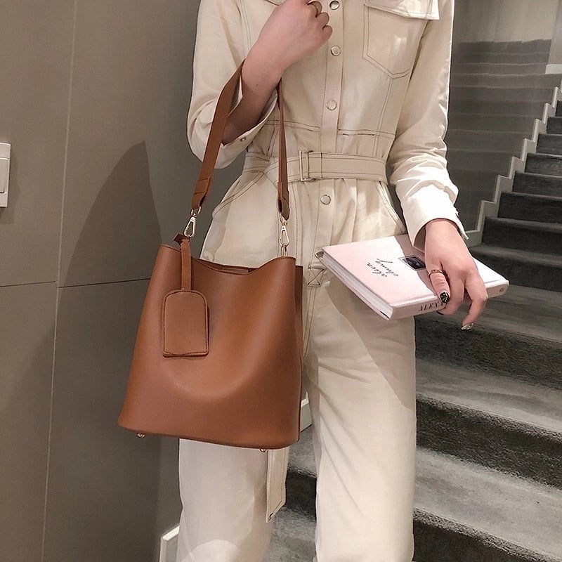Women's Pu Leather Solid Color Elegant Classic Style Bucket Zipper Magnetic Buckle Shoulder Bag Crossbody Bag Bucket Bag