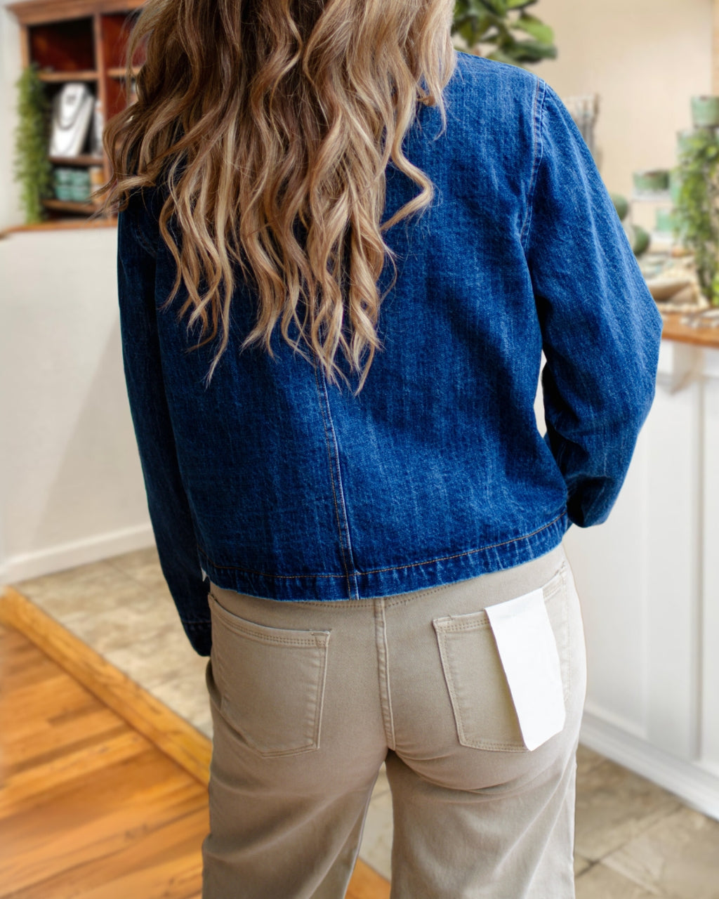 Stylish Cropped Denim Jacket