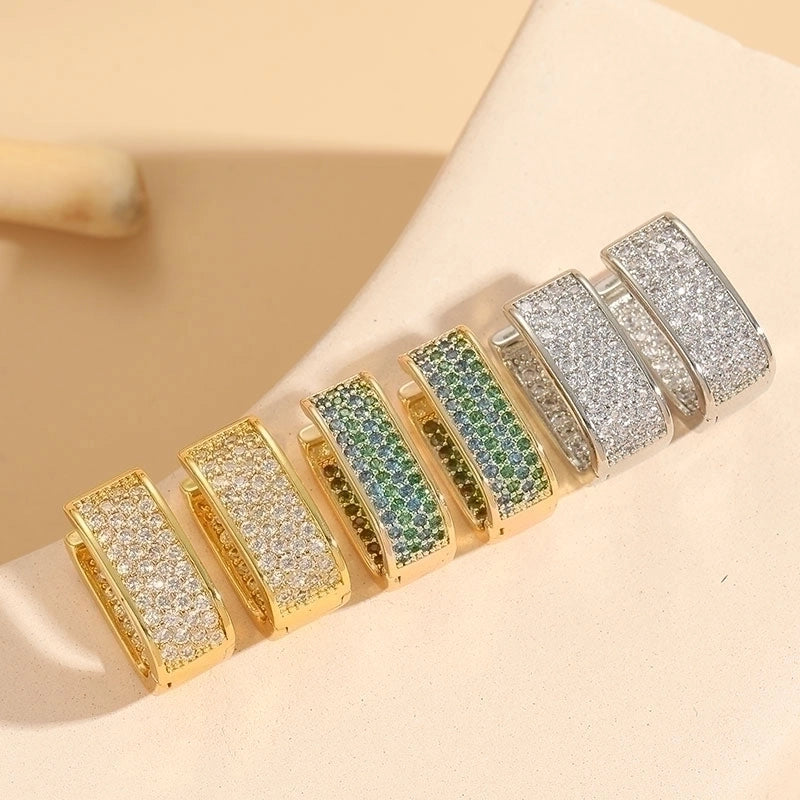 1 Pair Elegant Luxurious Classic Style Solid Color Asymmetrical Plating Inlay Copper Zircon 14k Gold Plated Hoop Earrings