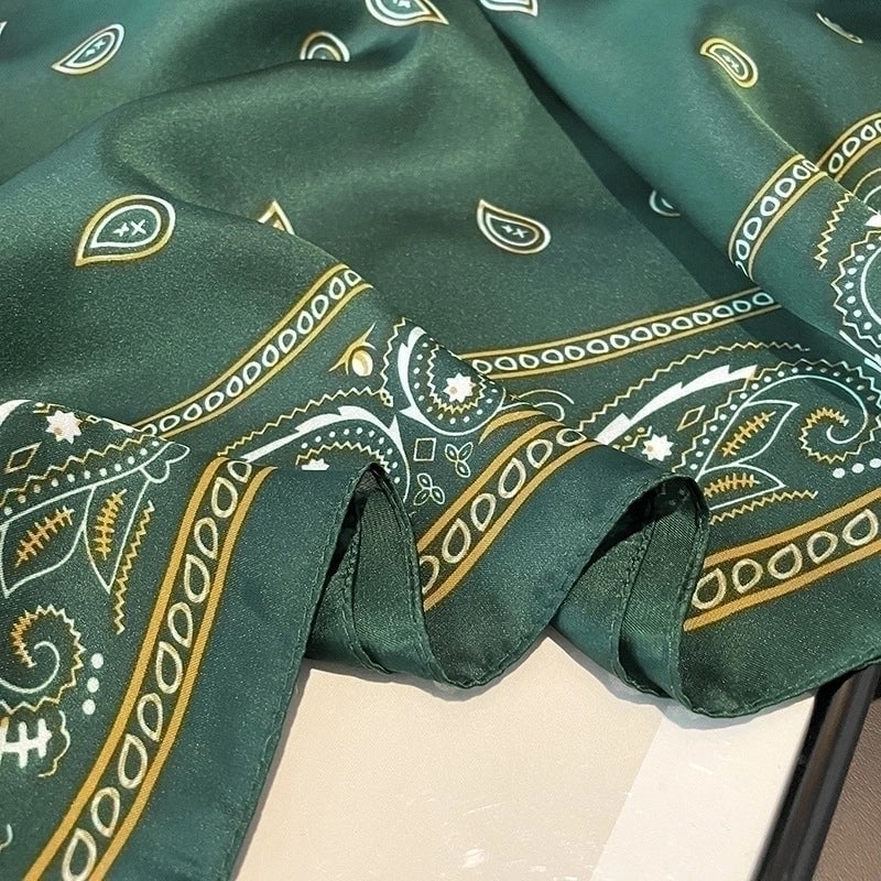 Women's Elegant Cashew Nuts Satin Printing Silk Scarf