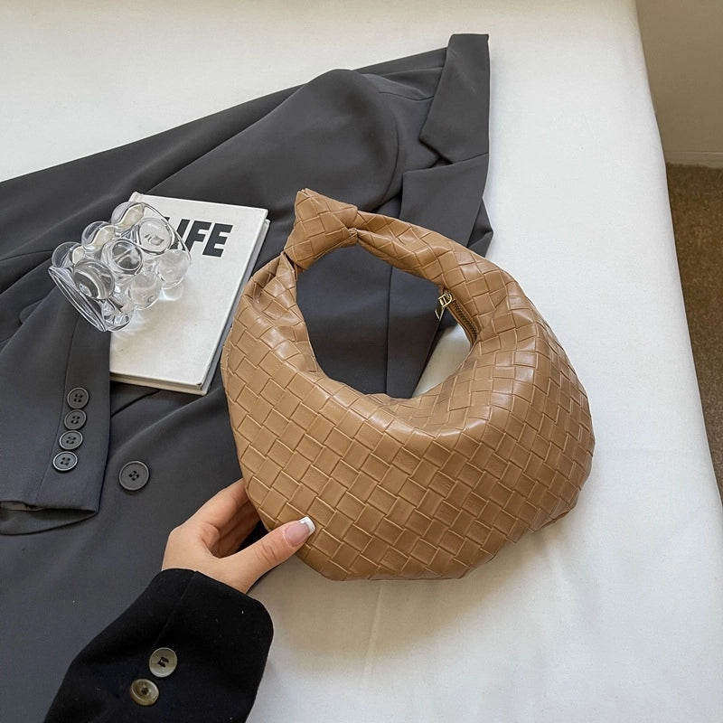 Women's PU Solid Color Classic Style Streetwear Weave Dumpling Shape Zipper Handbag