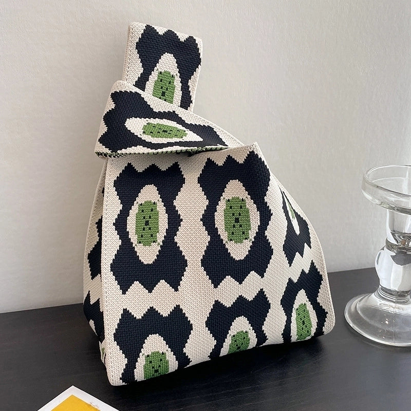 Women's Medium Knit Geometric Vintage Style Open Handbag