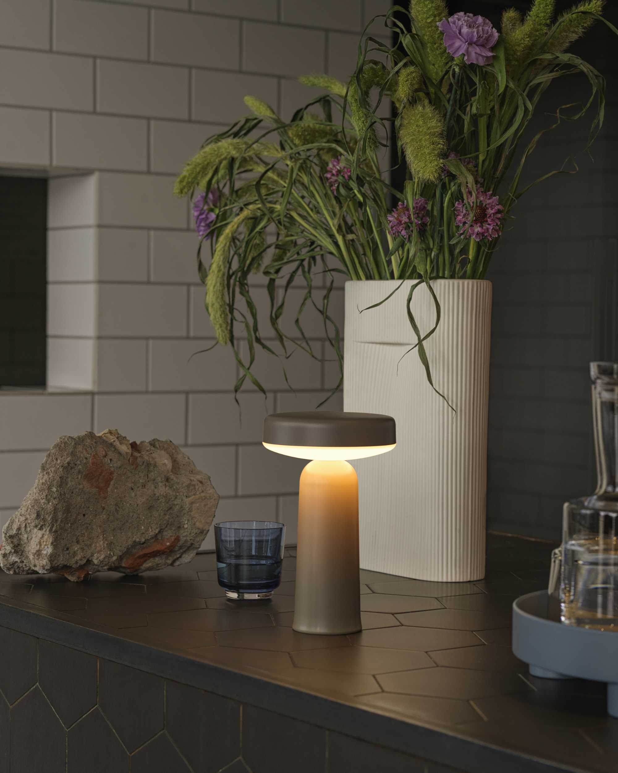 Ease Rechargable Table Lamp