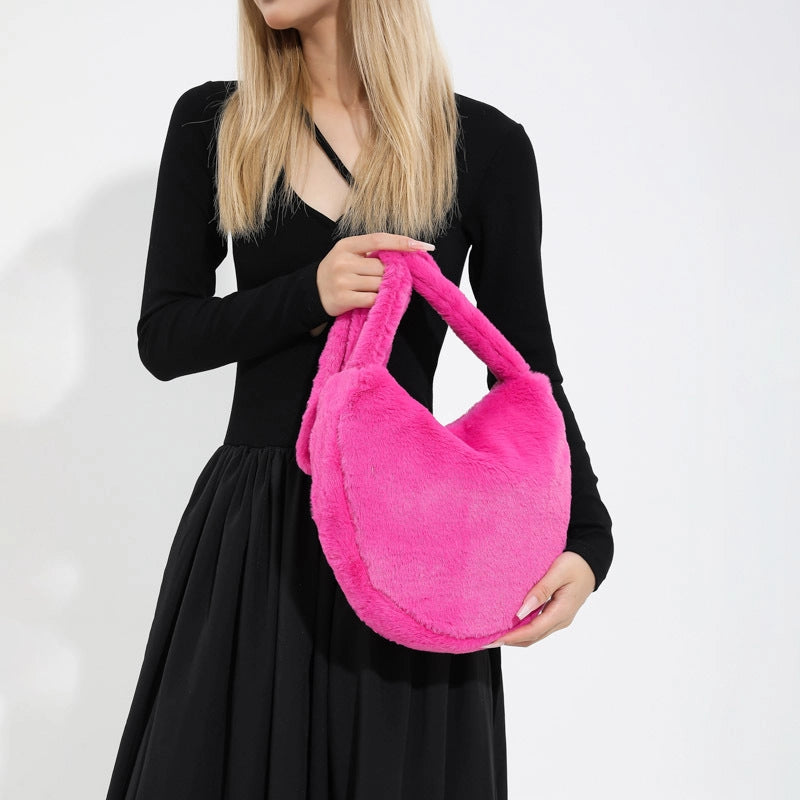 Women's Medium All Seasons Plush Heart Shape Streetwear Heart-shaped Zipper Shoulder Bag
