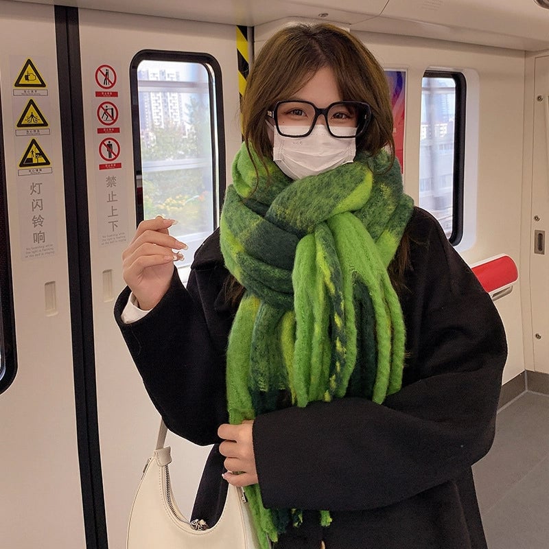 Green Big Mao Plaid Scarf Women's Autumn And Winter  Thickened Warm Atmosphere Fashionable Scarf
