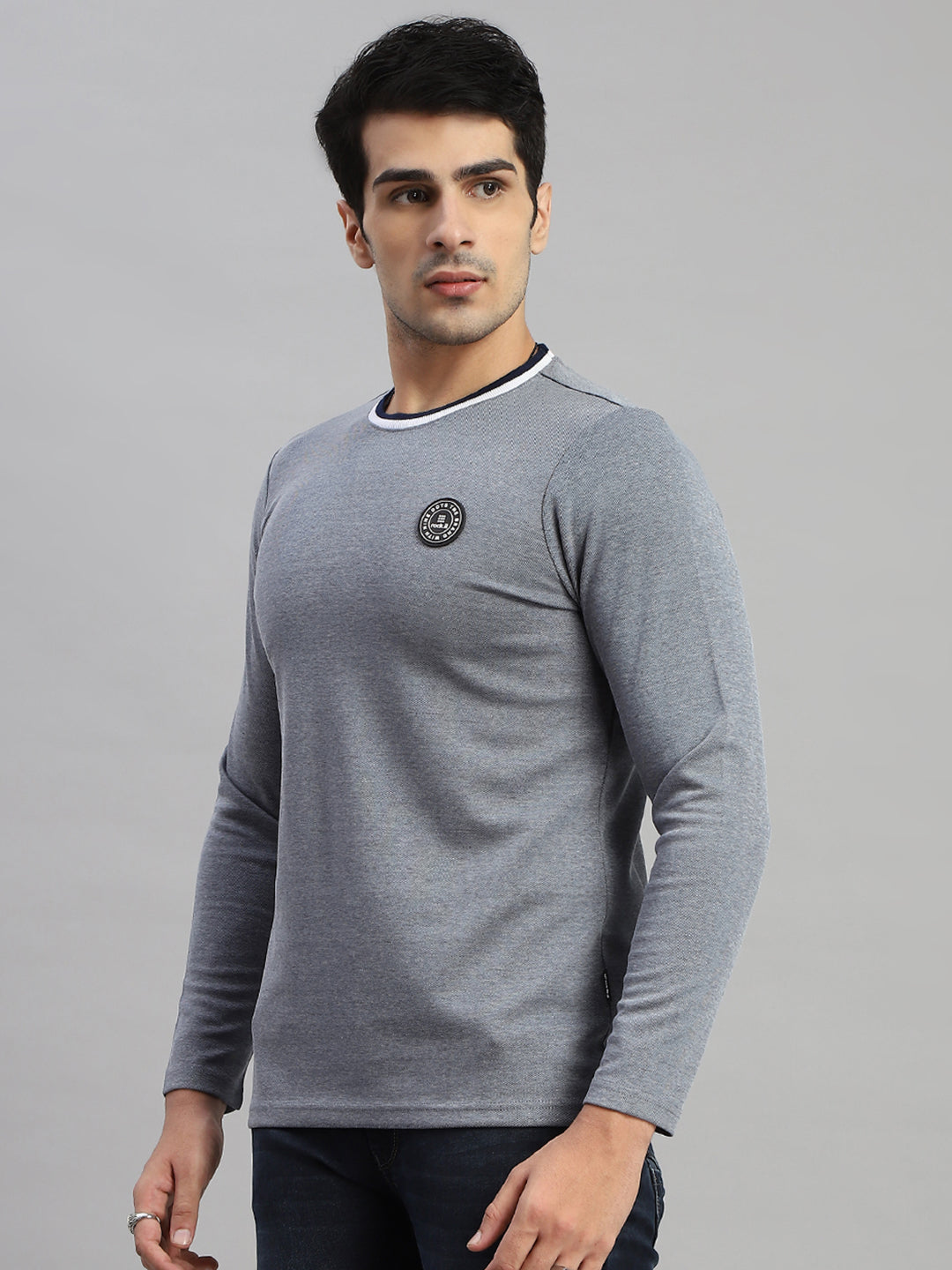 Men Grey Solid Round Neck Full Sleeve T-Shirt