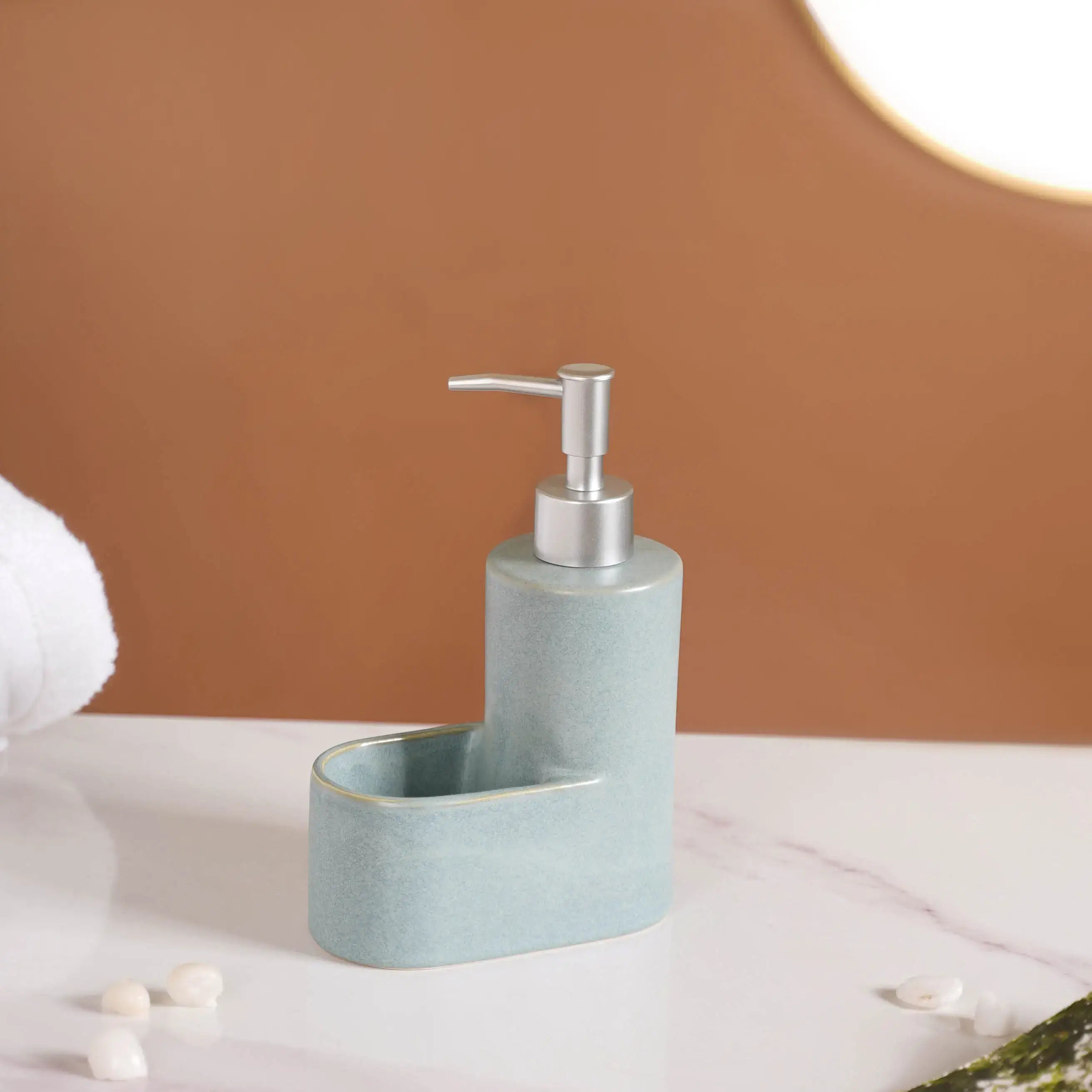 Dispenser With Sponge Holder