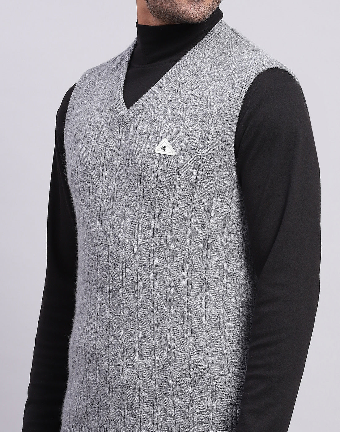 Men Grey Self Design V Neck Sleeveless Sweater