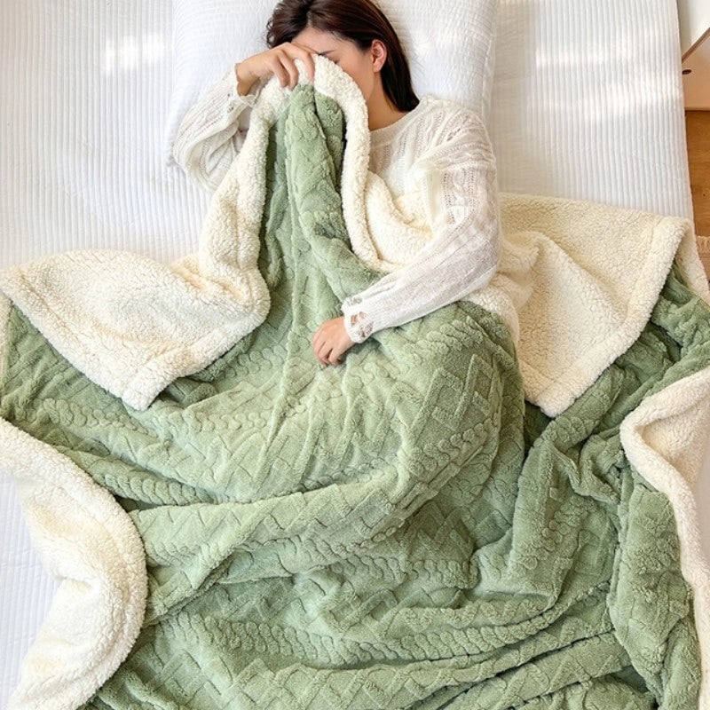 Elegant Solid Color Polyester Blanket