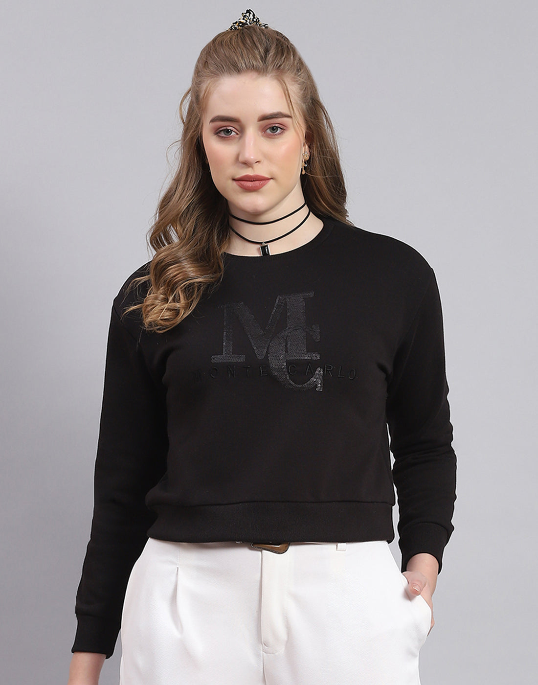 Women Black Embellished Round Neck Full Sleeve Sweatshirt