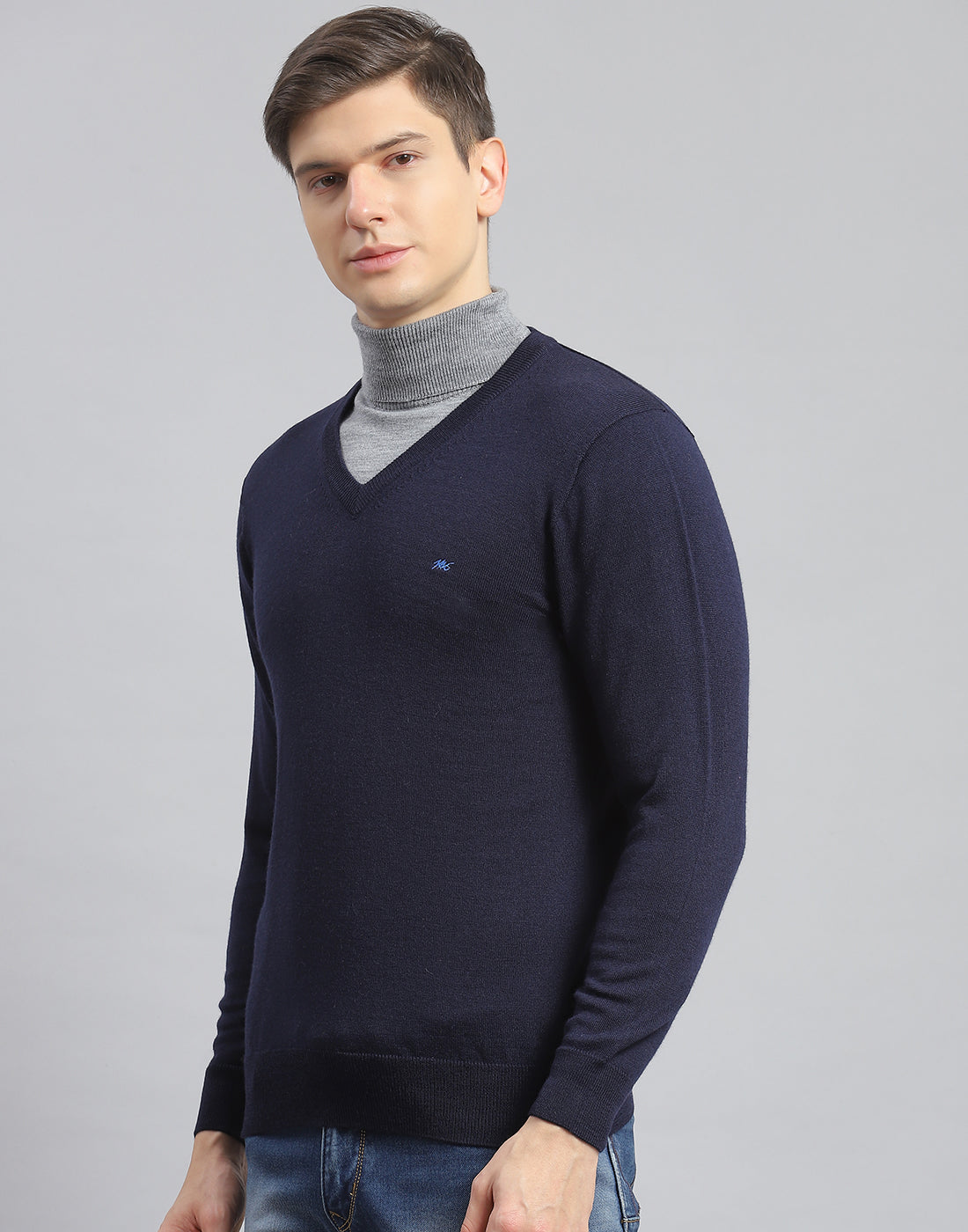 Men Navy Blue Solid V Neck Full Sleeve Pullover