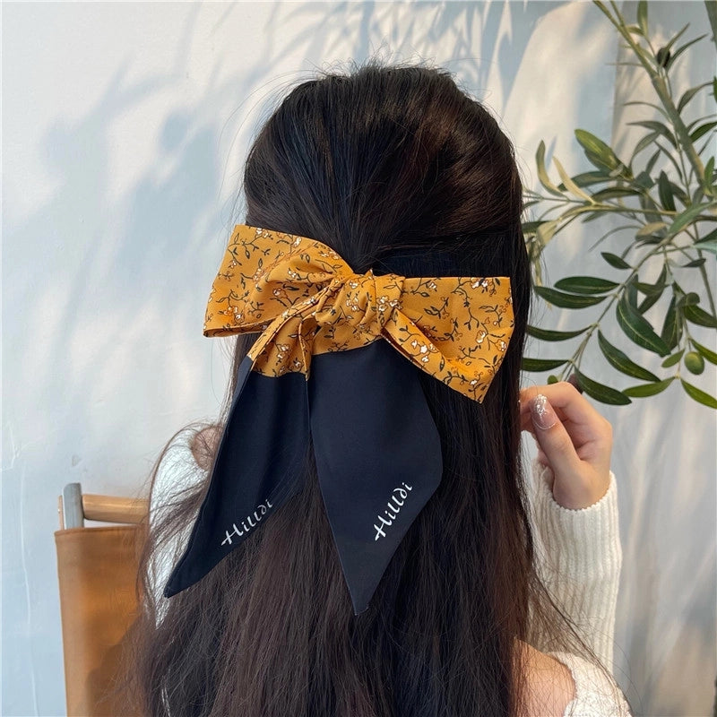 Women's Elegant Geometric Cloth Printing Silk Scarf