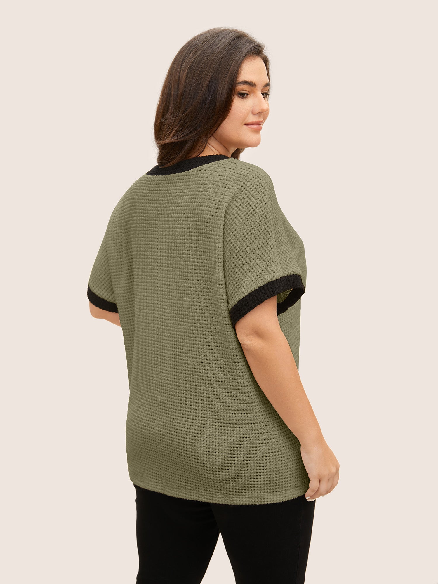 V Neck Contrast Button Detail Knit T-shirt