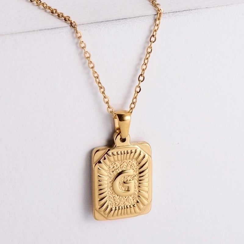 304 Stainless Steel 18K Gold Plated Minimalist Plating Letter No Inlaid Pendant Necklace
