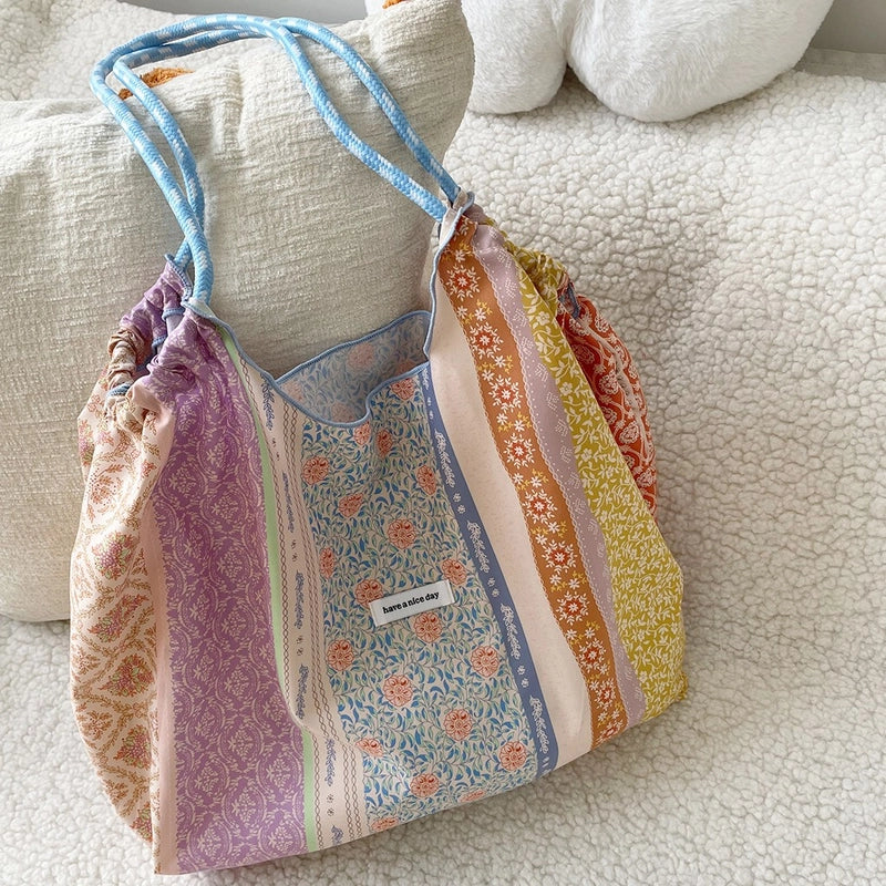Women's Large Cotton Ditsy Floral Vintage Style Classic Style Bucket Open Tote Bag