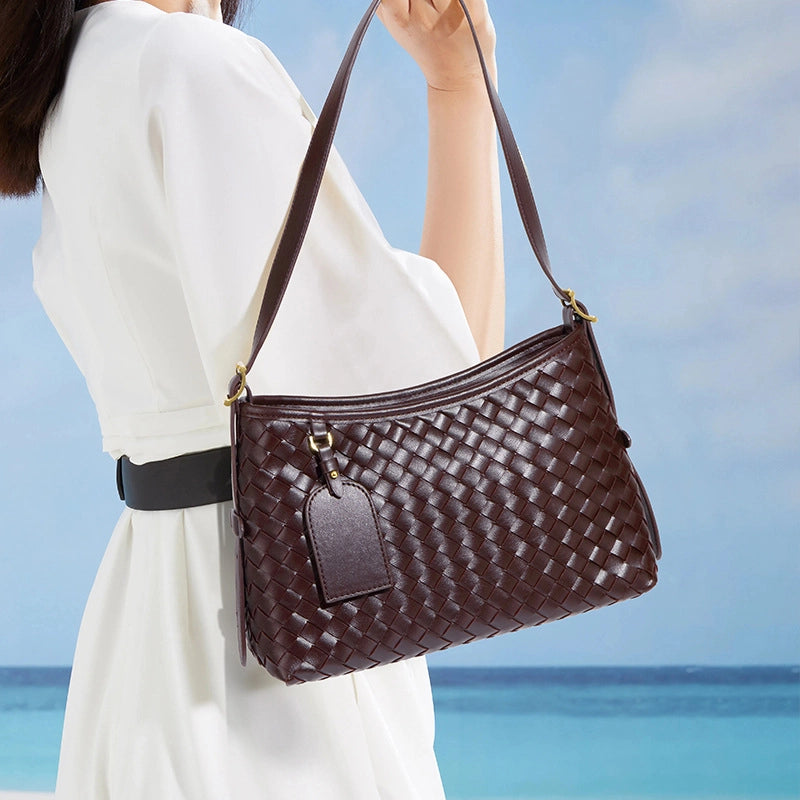 Women's Pu Leather Solid Color Basic Weave Dumpling Shape Zipper Crossbody Bag