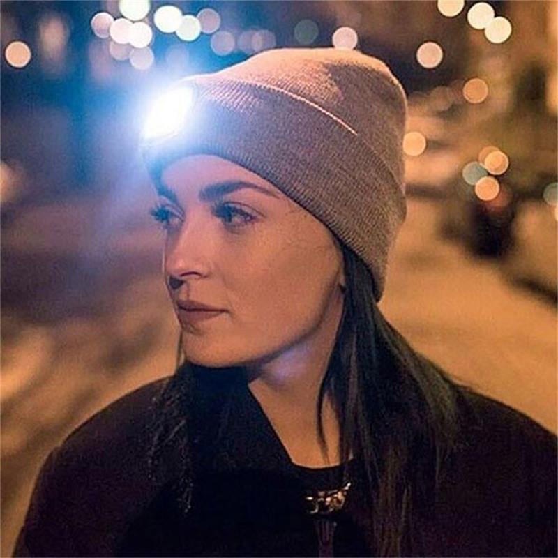 NEW FASHIONABLE LED KNIT HAT