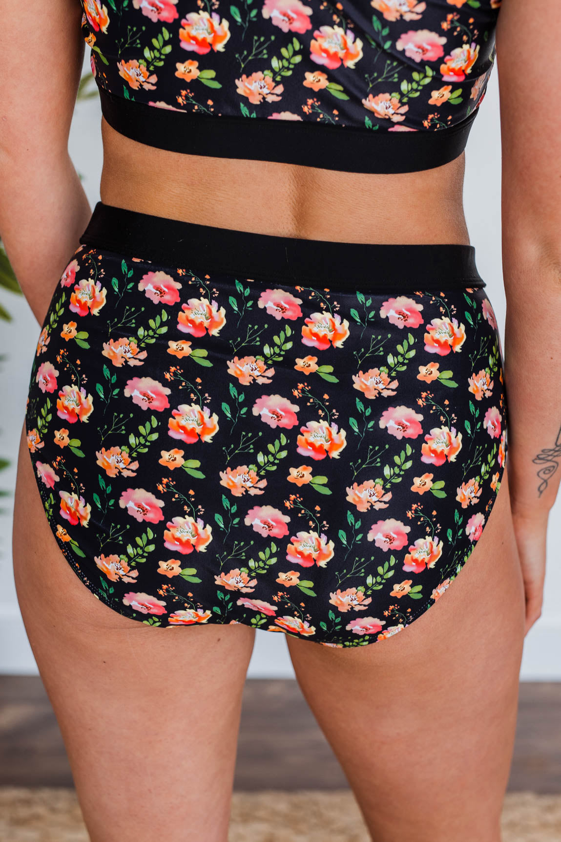 Sandy Shores High-Rise Swim Bottoms- Black Floral