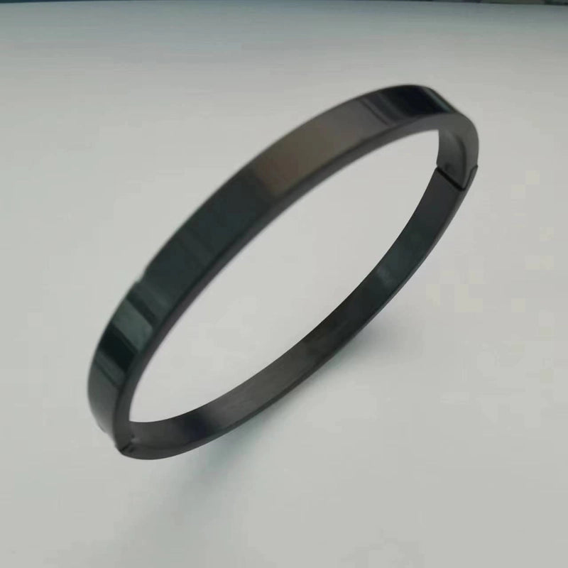 Minimalist Geometric Solid Color 304 Stainless Steel Gold Plated Bangle In Bulk