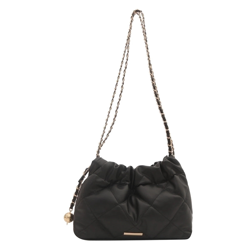 Women's Pu Leather Solid Color Vintage Style Classic Style Magnetic Buckle Shoulder Bag