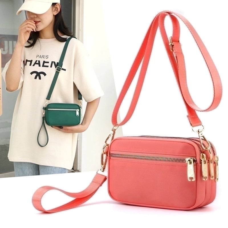 Women's Small All Seasons Nylon Vacation Shoulder Bag