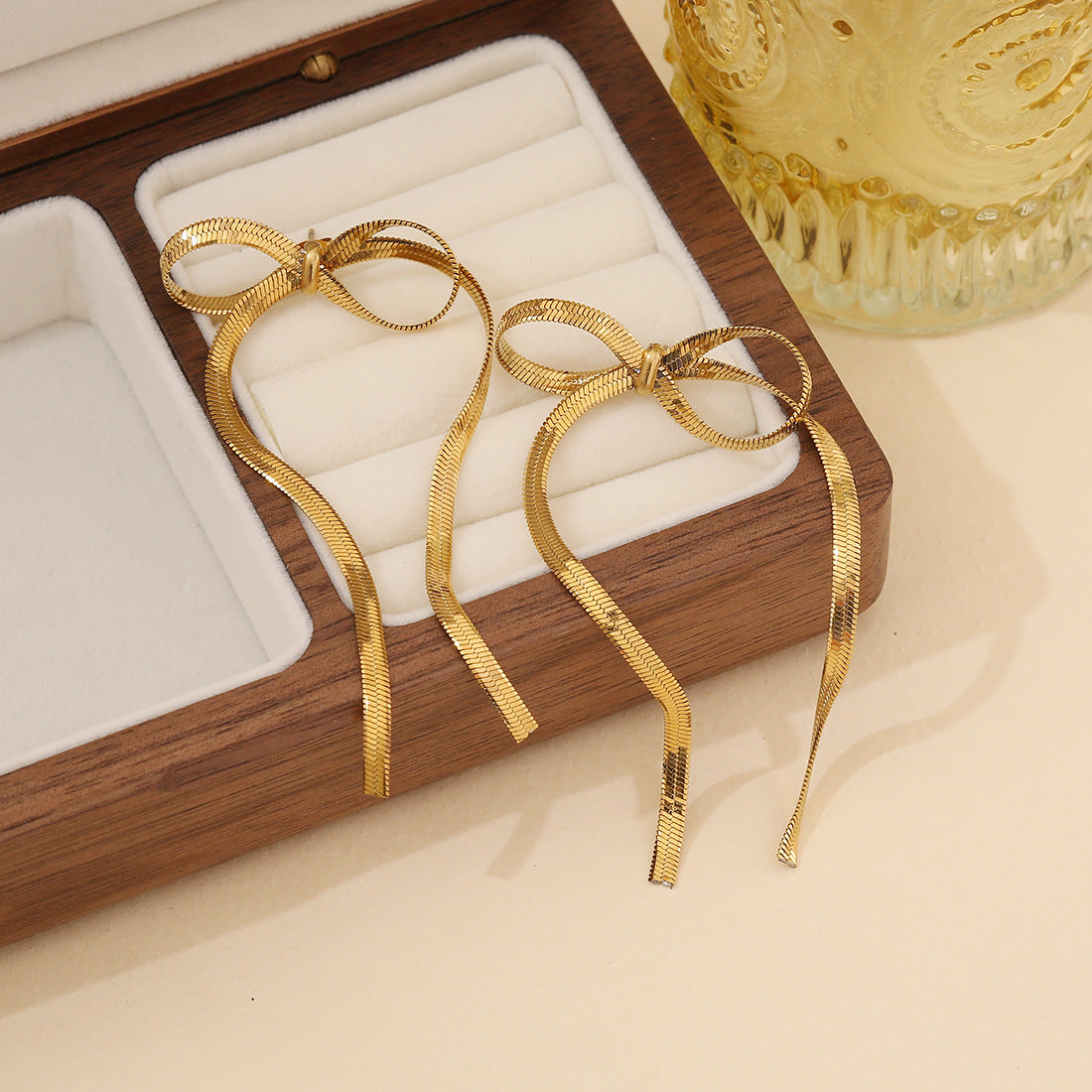 Expressive Bowknot Stainless Steel Electroplating Necklaces