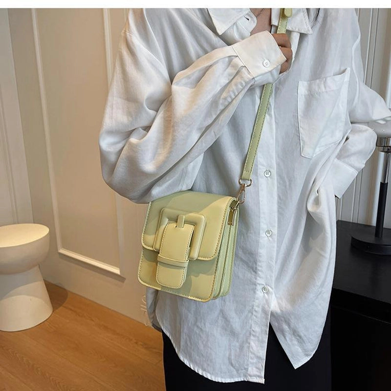 Women's Medium All Seasons Pu Leather Classic Style Shoulder Bag