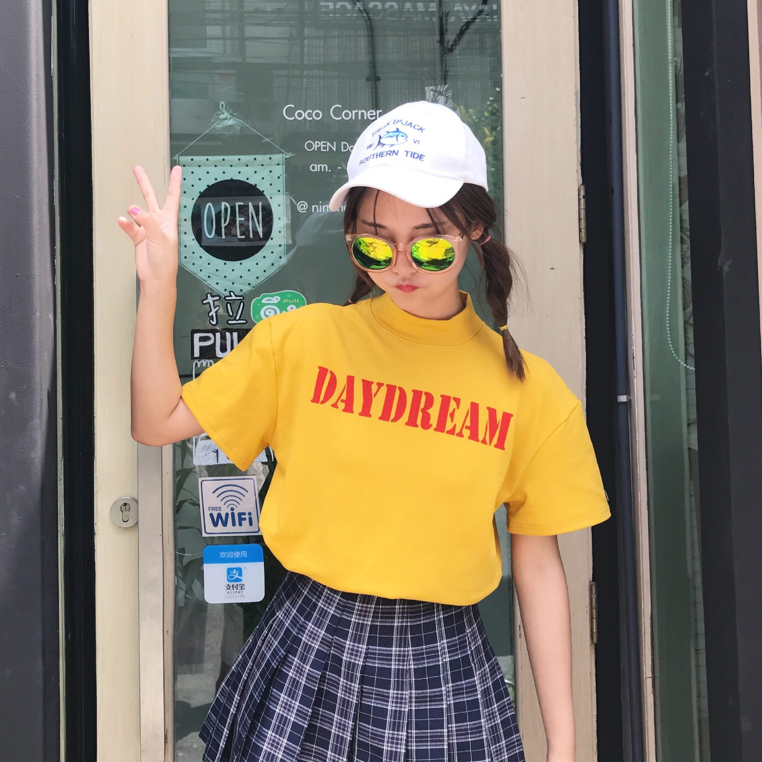 Day Dream Tee