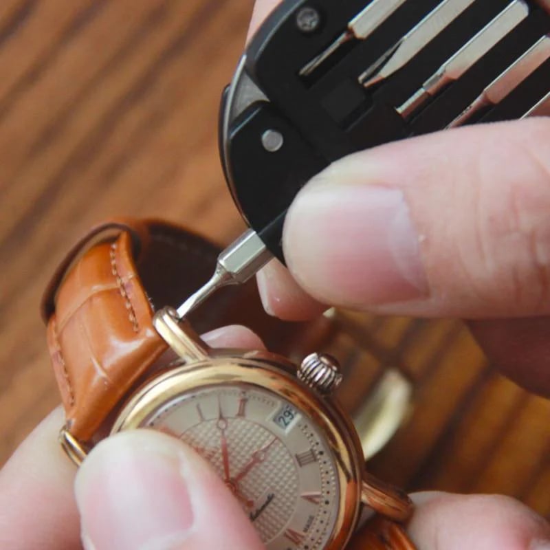 7 in 1 Multifunctional Coin Keychain Screwdriver